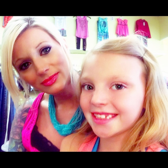 Hi I’m Kasie! Please let me know if I can help. - Picture 3 of 3